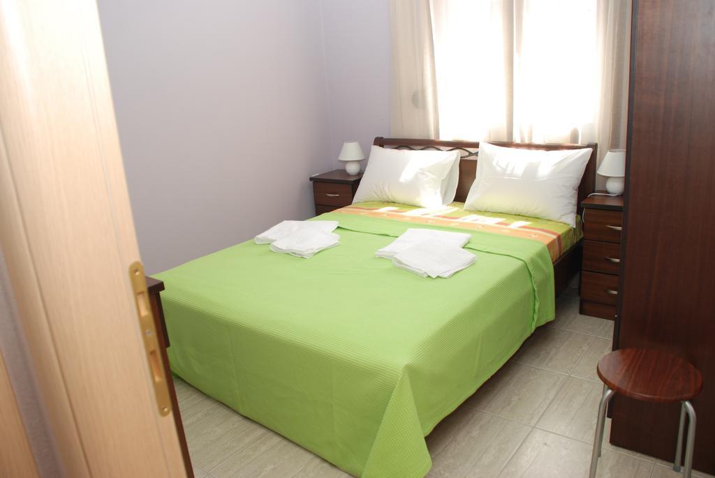 Marianna Apartments Неа-Рода Номер фото
