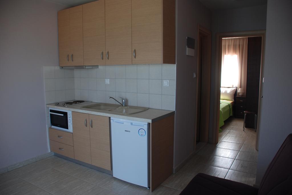 Marianna Apartments Неа-Рода Номер фото