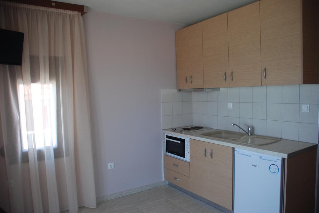 Marianna Apartments Неа-Рода Номер фото